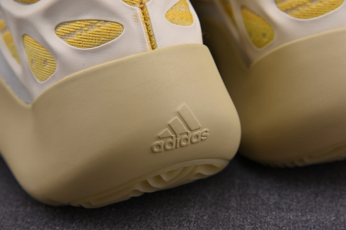 adidas Yeezy 700 V3 Srphym G54853