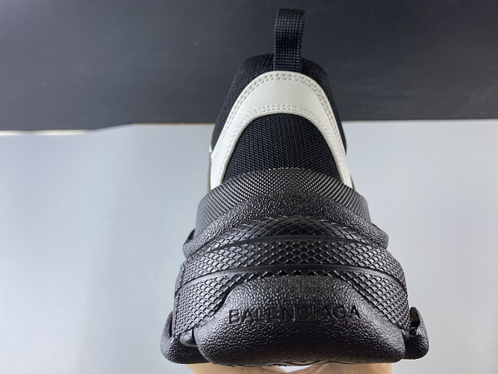 TRIPLES TRAINER SNEAKERS 2000018