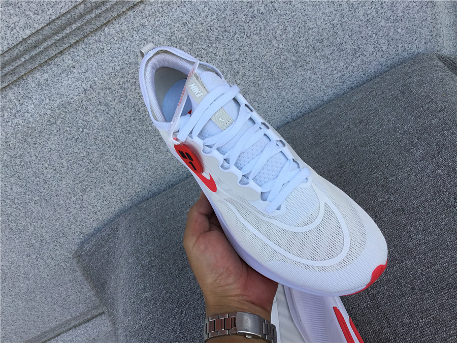 Nike Zoom Fly 4 Carbon Plate Running Shoe CT2392-006