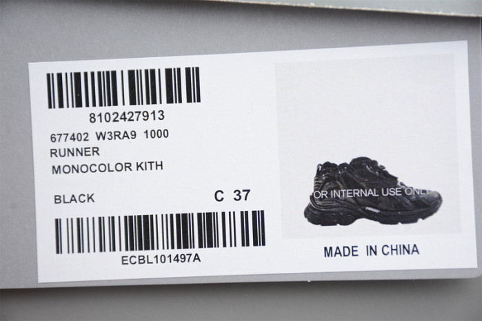 Kith x Balenciaga Runner Black 677402-W3RA9-1000