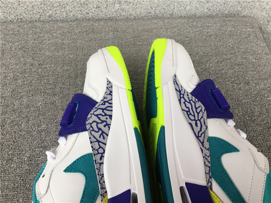 Air Jordan Legacy 312 low CD7069-103