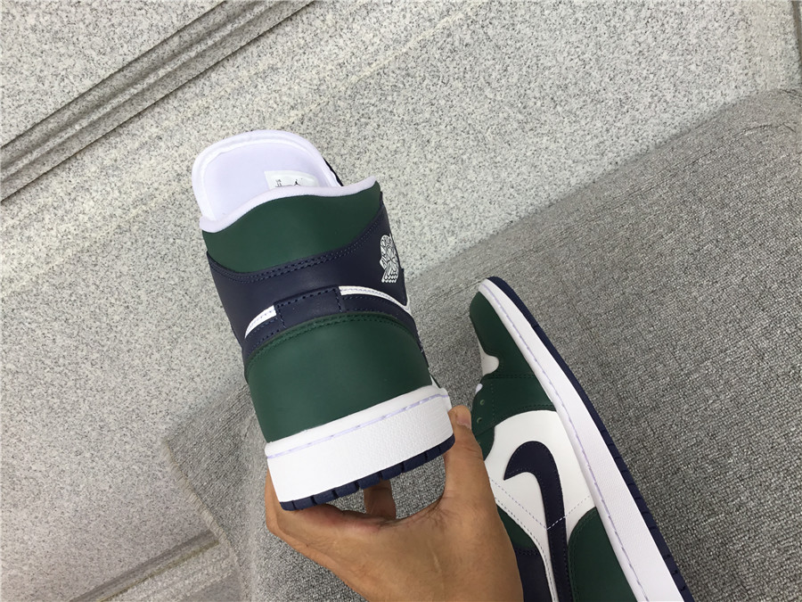 Air Jordan 1 Mid DZ5326-300