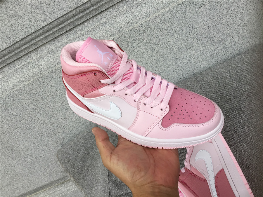 Air Jordan 1 Mid Digital Pink