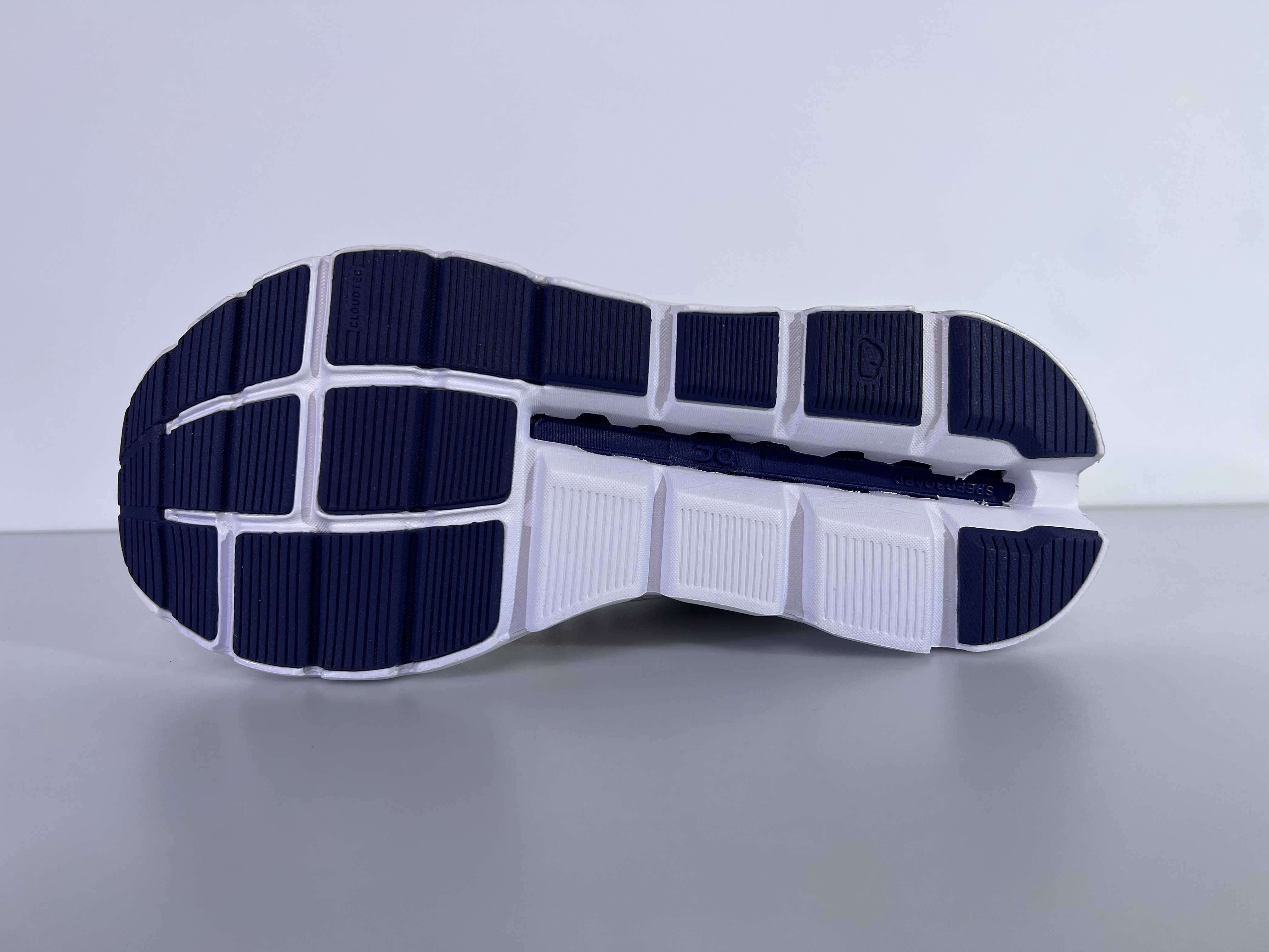 On Running Cloud AP1021-03