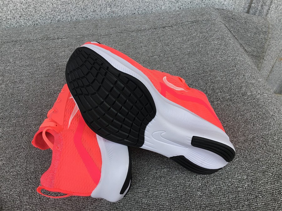 Nike Zoom Fly 4 Carbon Plate Running Shoe CT2401-600