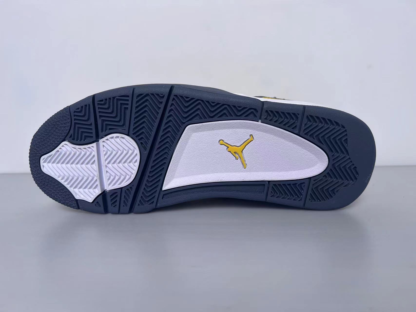 Air Jordan 4 Retro Lightning 408452-700