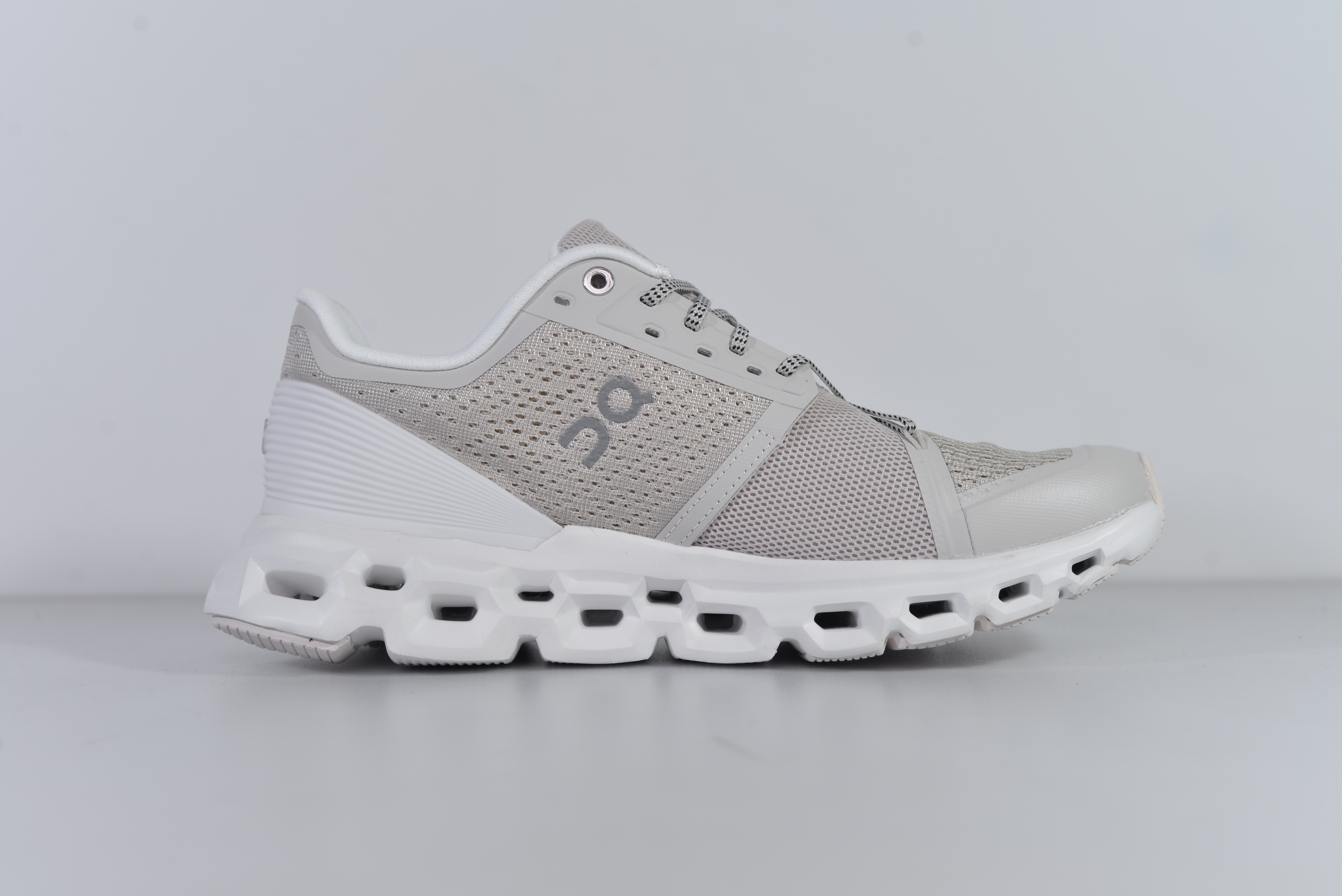 On Running Cloud AP1107-005