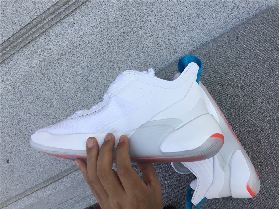 Air Jordan Luka 1 PF DN1772-104