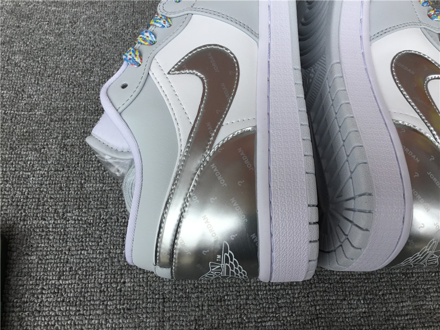 Air Jordan 1 Low DX6070-101