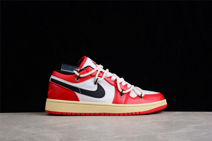 Air Jordan 1 Low Chicago