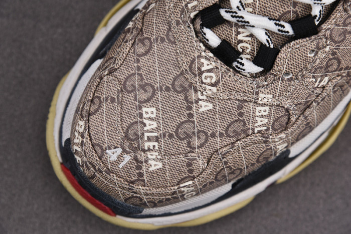 BC TRIPLE TRAINER 677192 ULZ10 9795