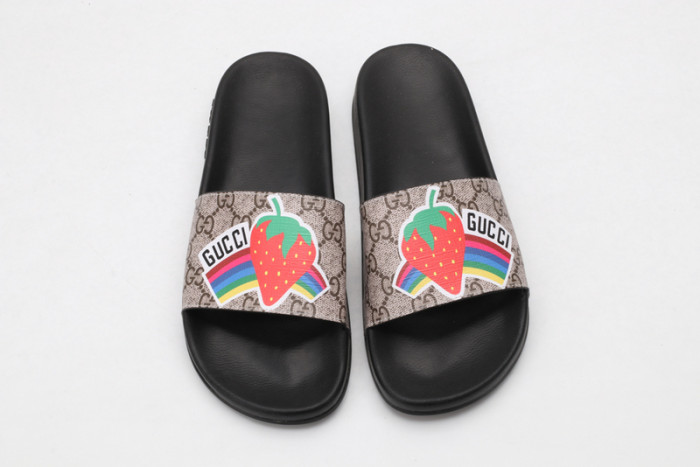 Gucc* Sandal43