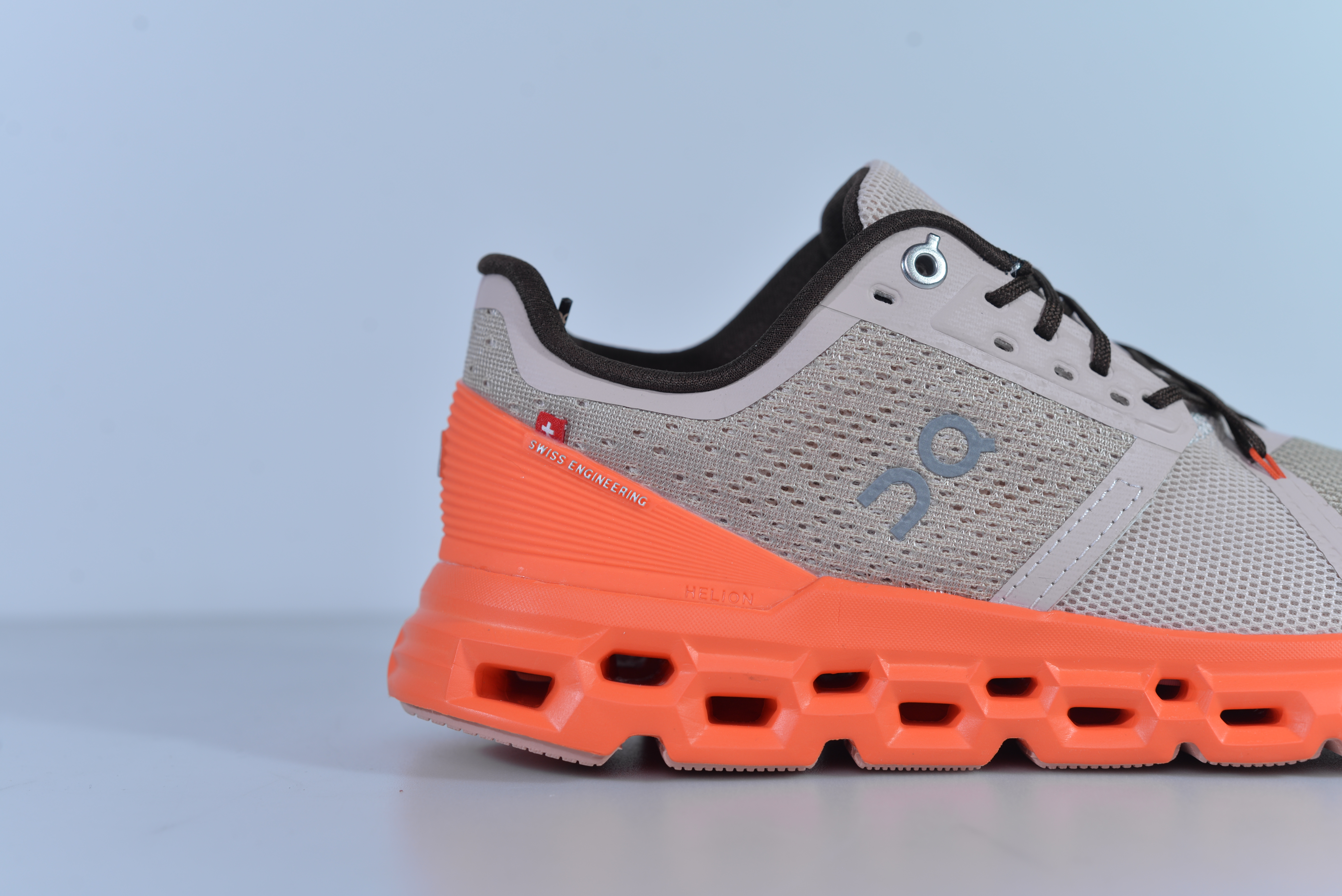 On Running Cloud AP1107-008