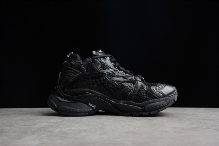 Kith x Balenciaga Runner Black 677402-W3RA9-1000