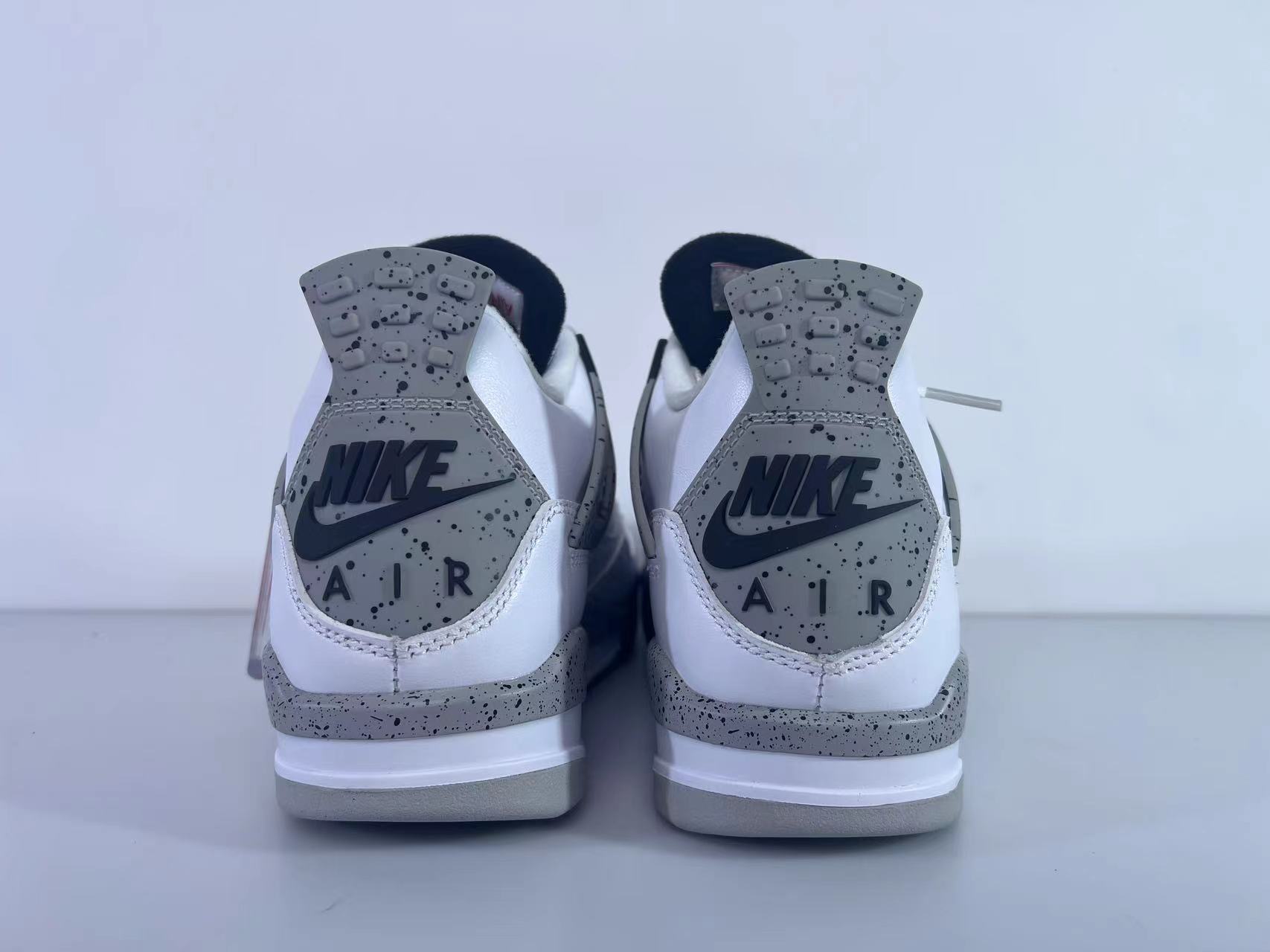 Jordan 4 Retro White Cement (2016) 840606-192
