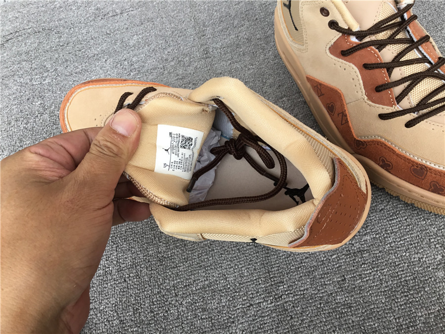 Air Jordan Courtside 23