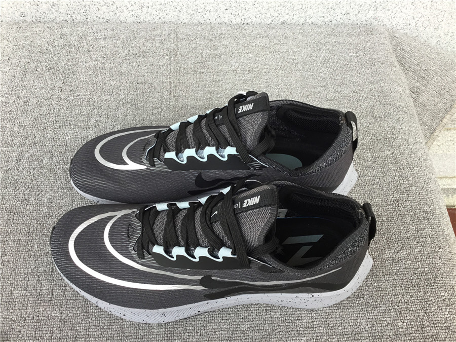 Nike Zoom Fly 4 Carbon Plate Running Shoe CT2392-002