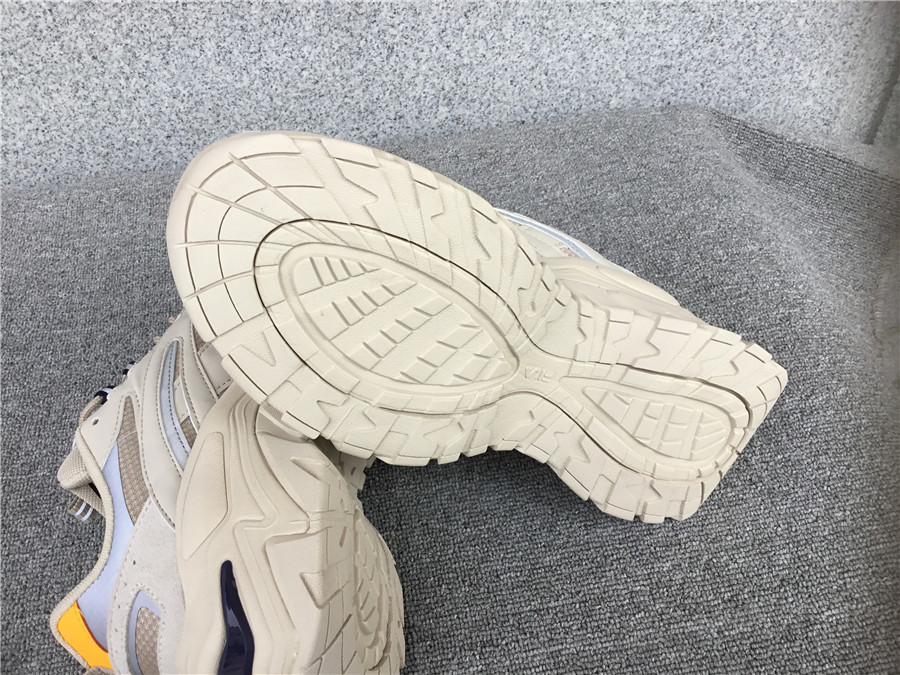 Fila heightened retro casual running shoes old shoes 1JMO1283-092