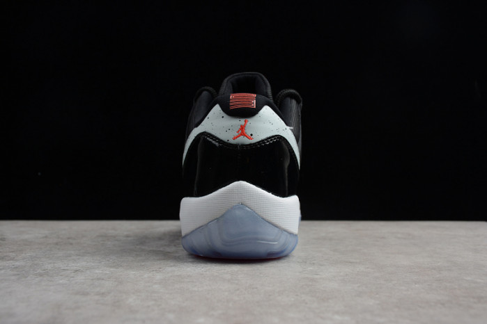 AIR JORDAN 11 RETRO LOW 