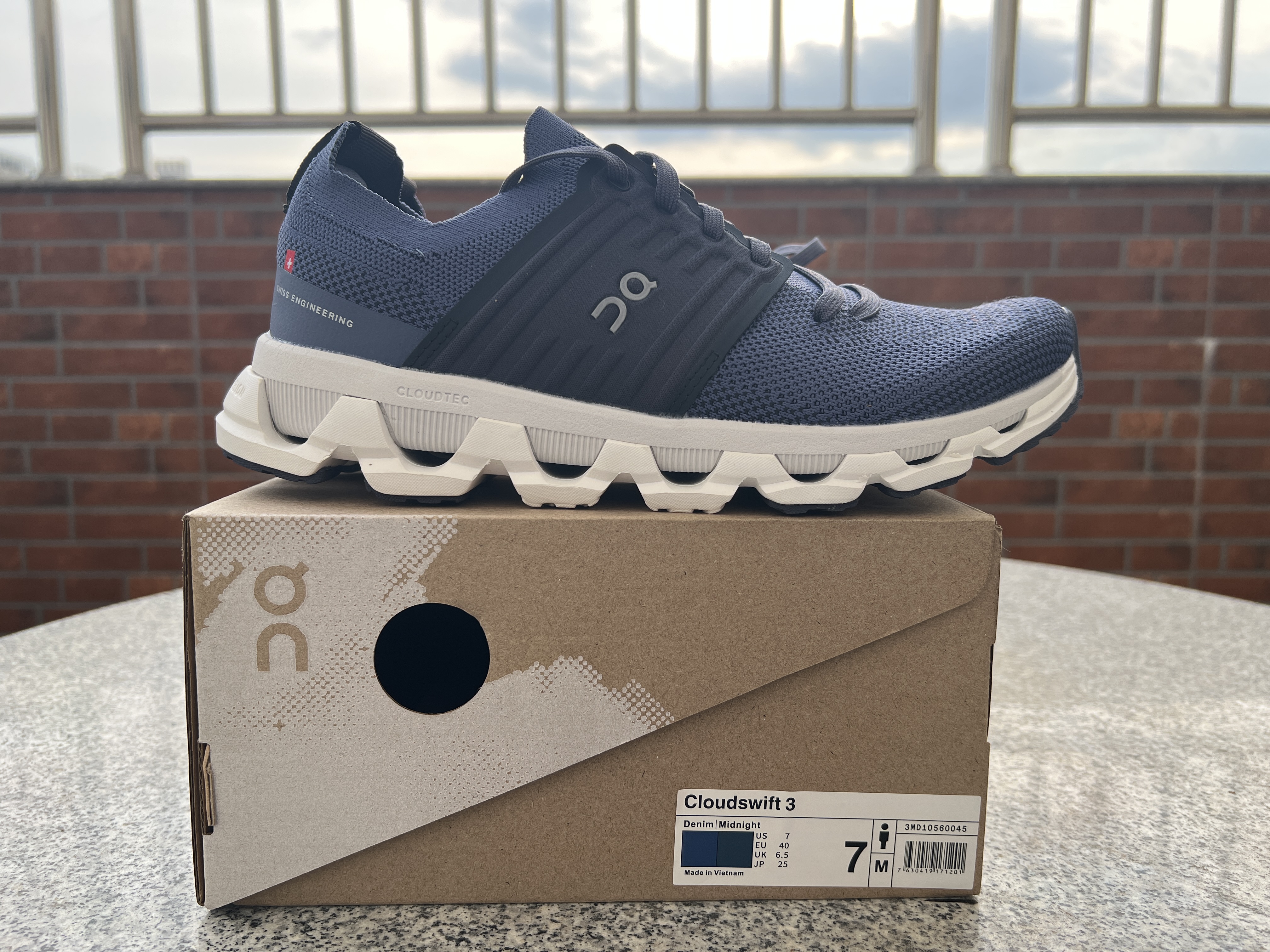 Cloud Swift 3 AP1004-005