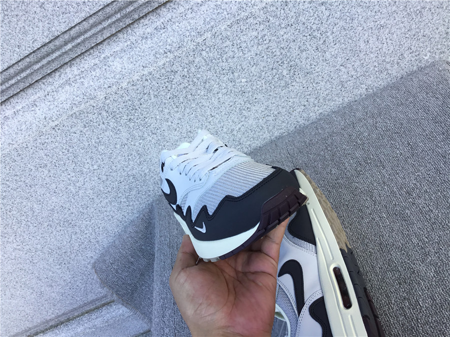 Nike Air Max 1 Nike Half Palm Air Cushion Retro Running Shoes DH1348-002