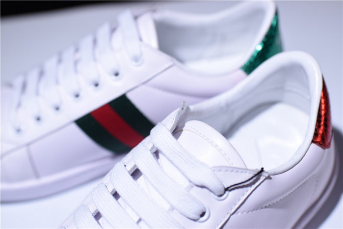 GUCCI Ace Embroidered Low-Top Sneaker white with bee