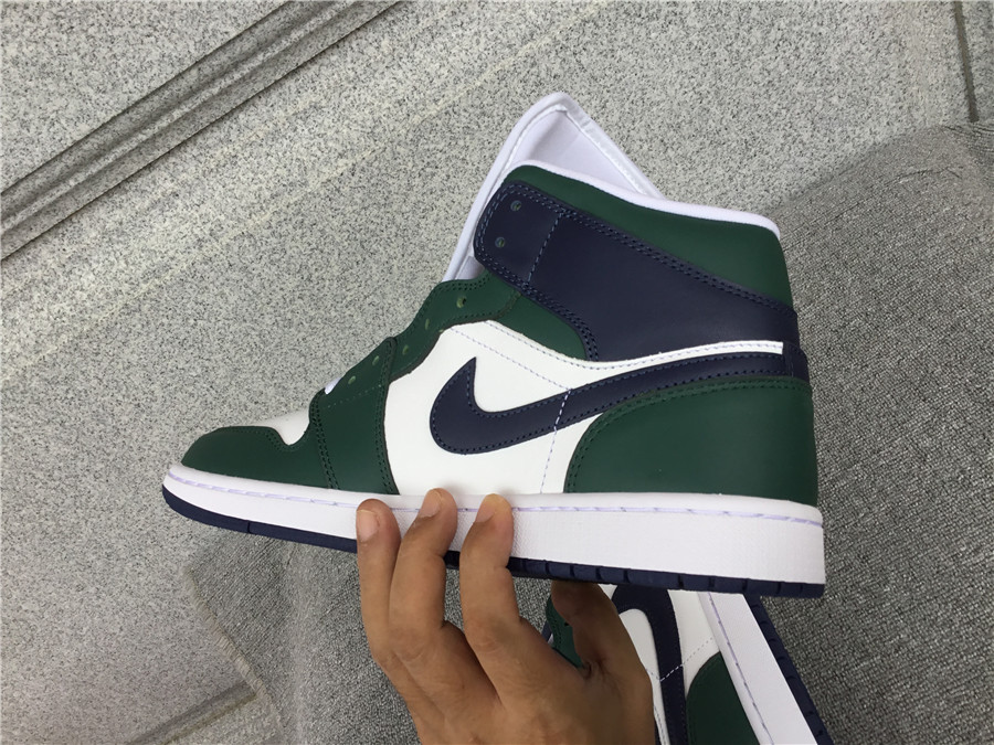 Air Jordan 1 Mid DZ5326-300