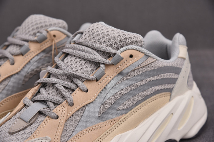 adidas Yeezy Boost 700 V2 Cream GY7924