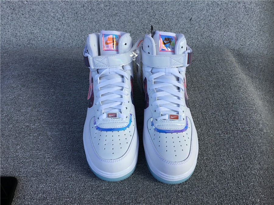 Nike Air Force 1 LV8