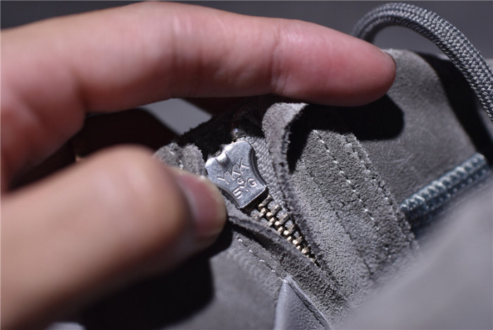 Adidas Yeezy 750 Boost Light Grey Gum Glow Dark BB1840