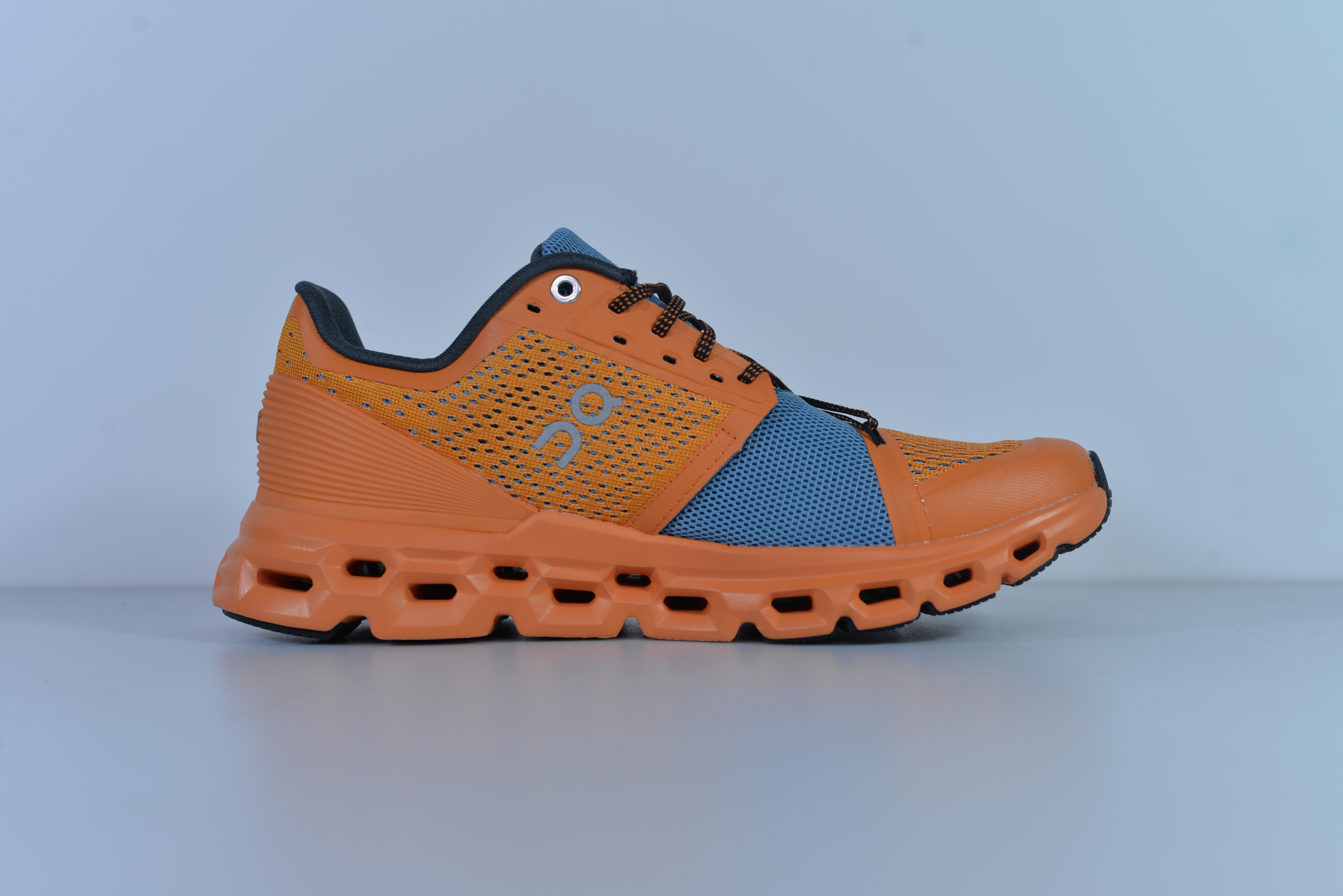 On Running Cloud AP1107-002