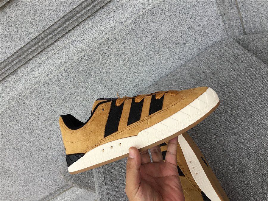 Adidas Samba Vegan HQ3935