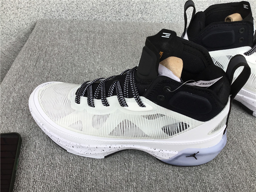 Nike Air Jordan 37 DV0747-108