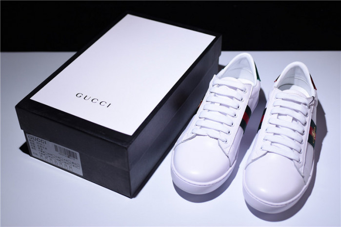 GUCCI Ace Embroidered Low-Top Sneaker white with bee