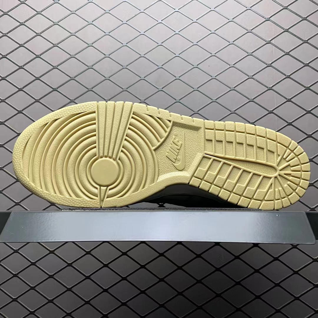 Nike SB Dunk Low Travis Scott CT5053-001