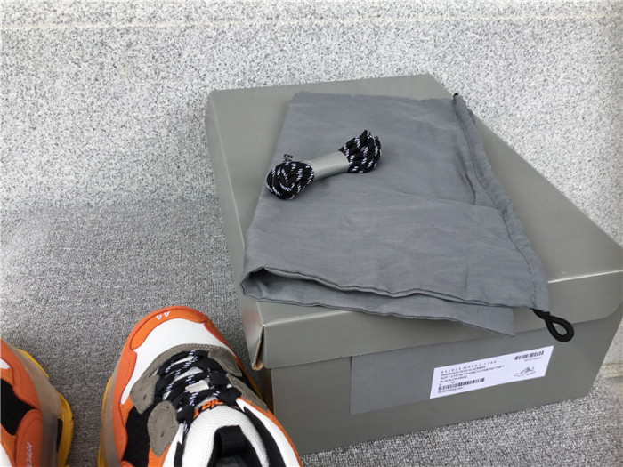 TRIPLES TRAINER CLEAR SOLE SNEAKERS 3000007