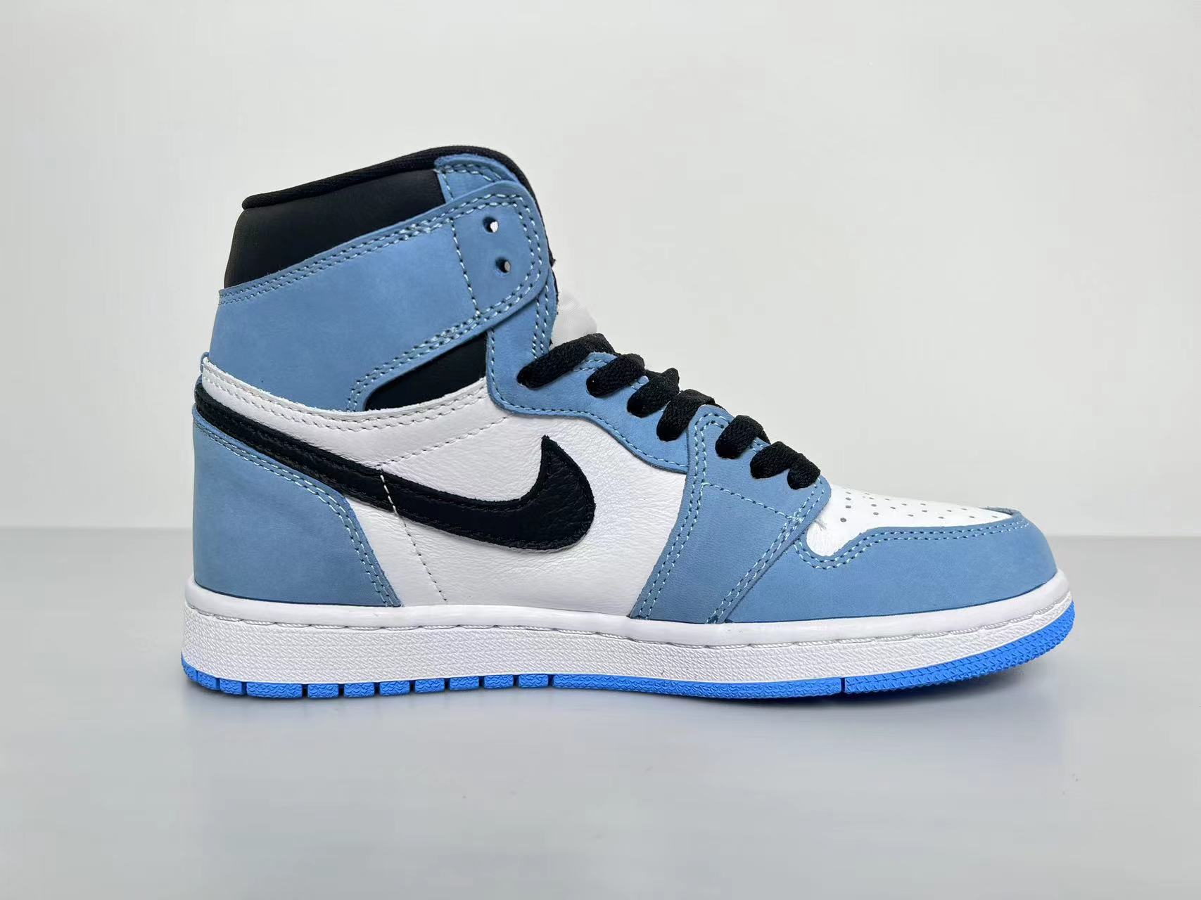 Air Jordan 1 University Blue 555088-134/575441-134