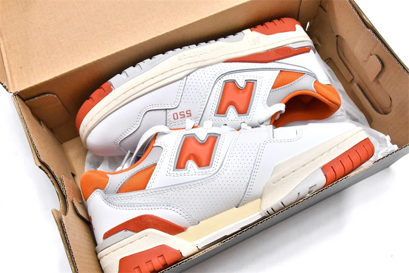 Get New Balance 550 College Pack BB550SIZ