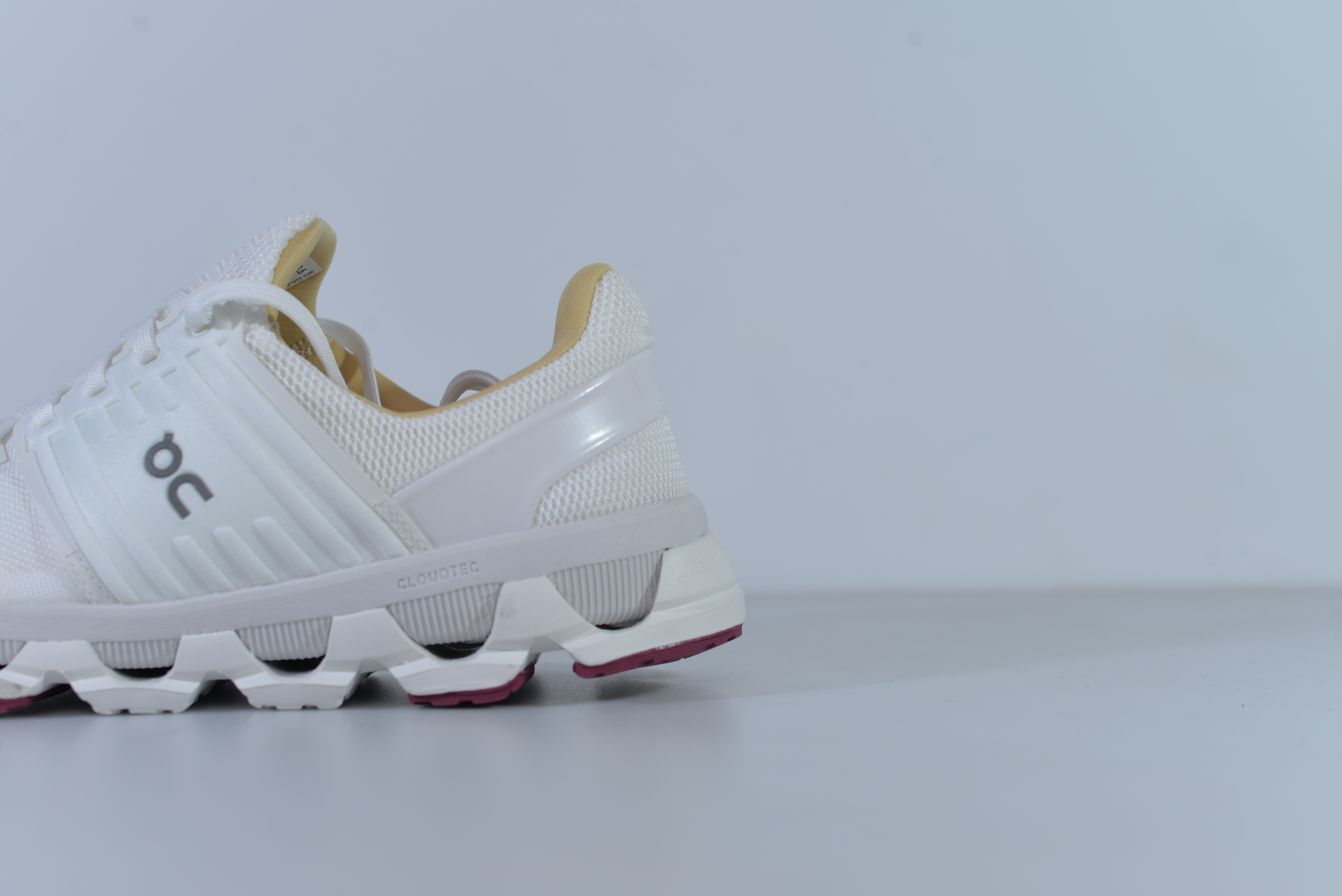 On Running Cloud AP1107-001