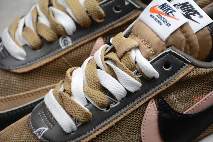 TRAVIS SCOTT X SACAI X NIKE LDV WAFFLE DAYBREAK