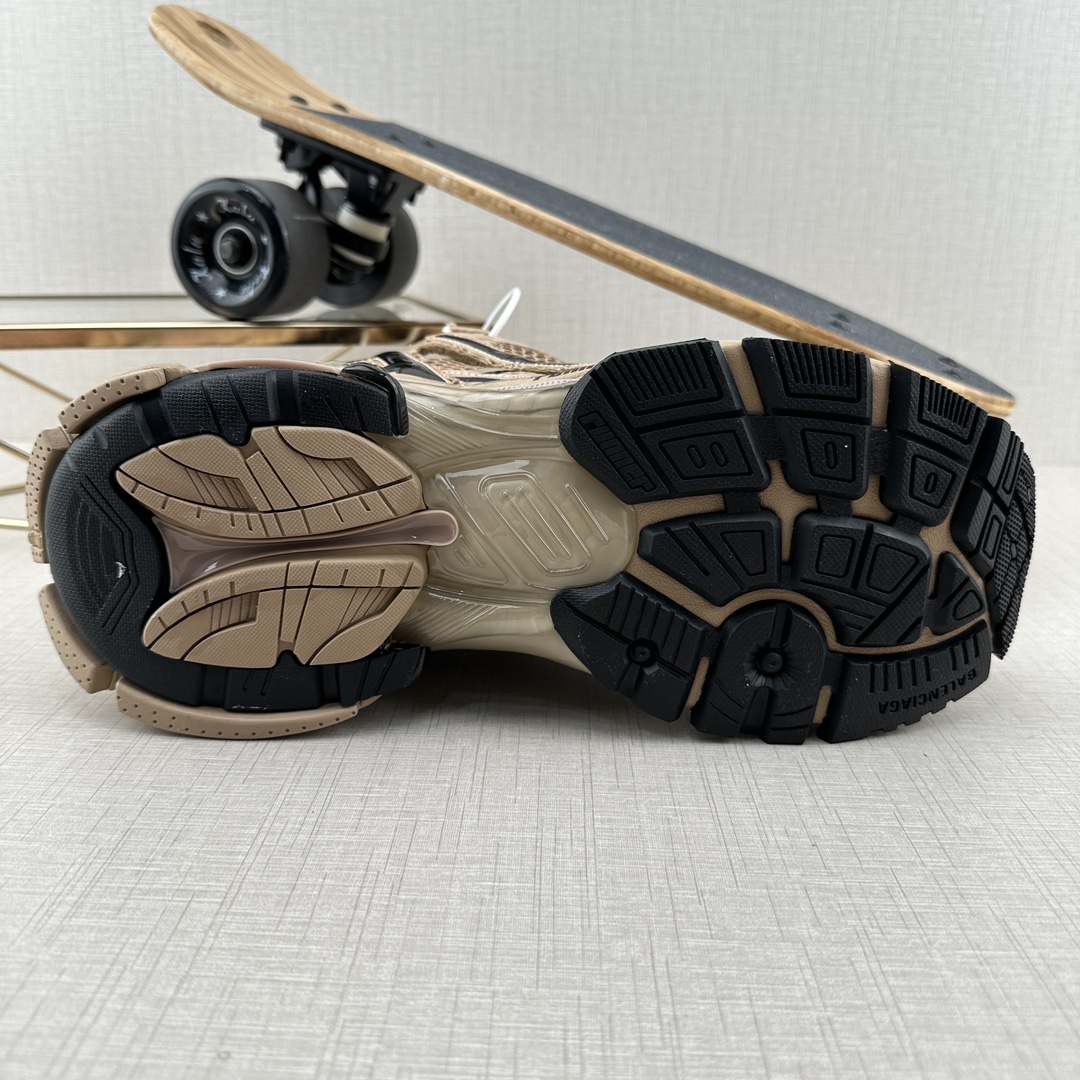 Balenciaga Dad Shoes Generation 10 Sand