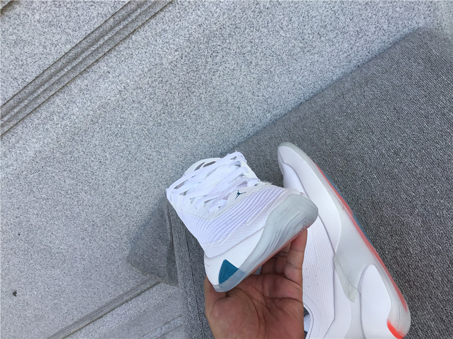 Air Jordan Luka 1 PF DN1772-104