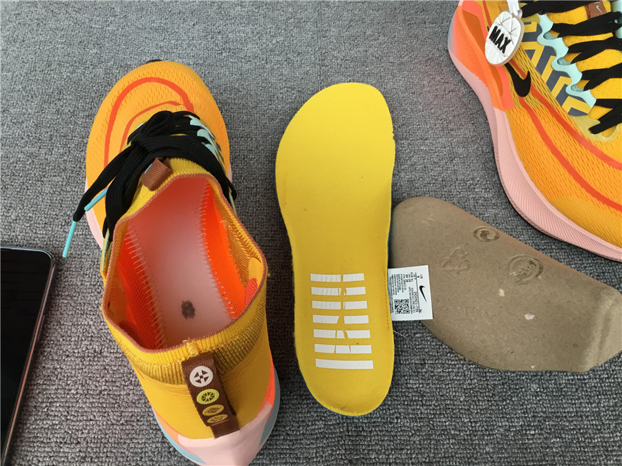 Nike Zoom Fly 4 Carbon Plate Running Shoe DO2421-739