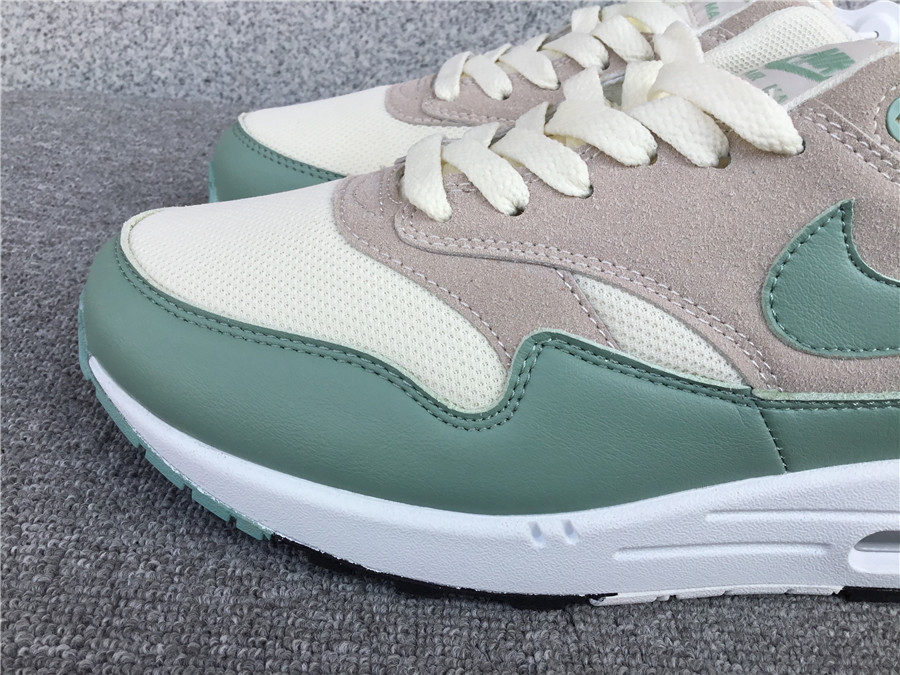 Nike Air Max 1 Nike Half Palm Air Cushion Retro Running Shoes DZ4549-100