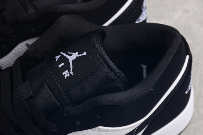 Air Jordan 1 Mid 553558-001