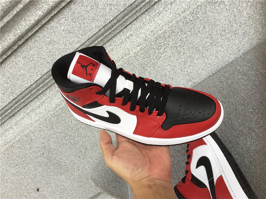 Air Jordan 1 Mid 554724-069