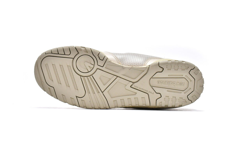 Get Auralee x New Balance 550 Ecru BB550AR