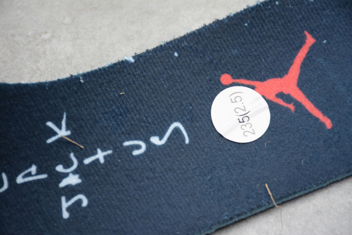 Jordan 1 Retro Low OG SP Travis Scott Mocha CQ4277-001