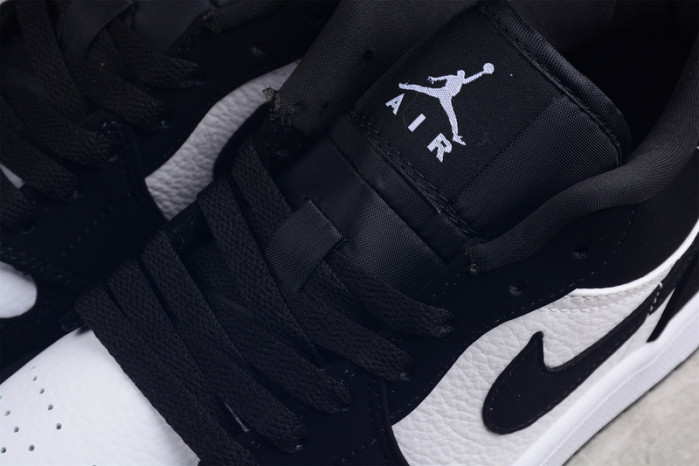 Air Jordan 1 Mid 553558-001