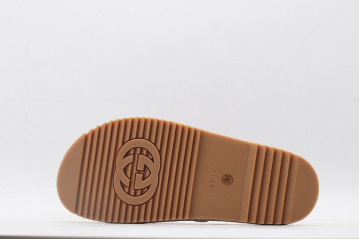 Gucc* Sandal71